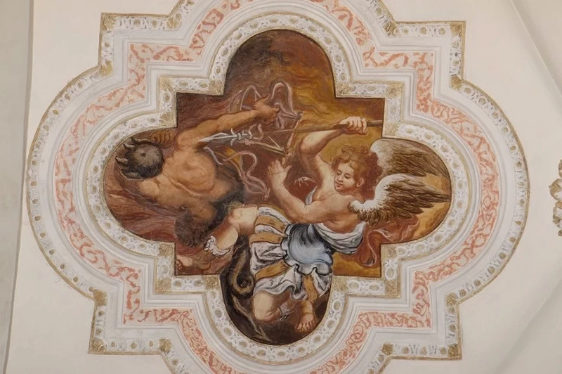 S. Michele arcangelo combatte